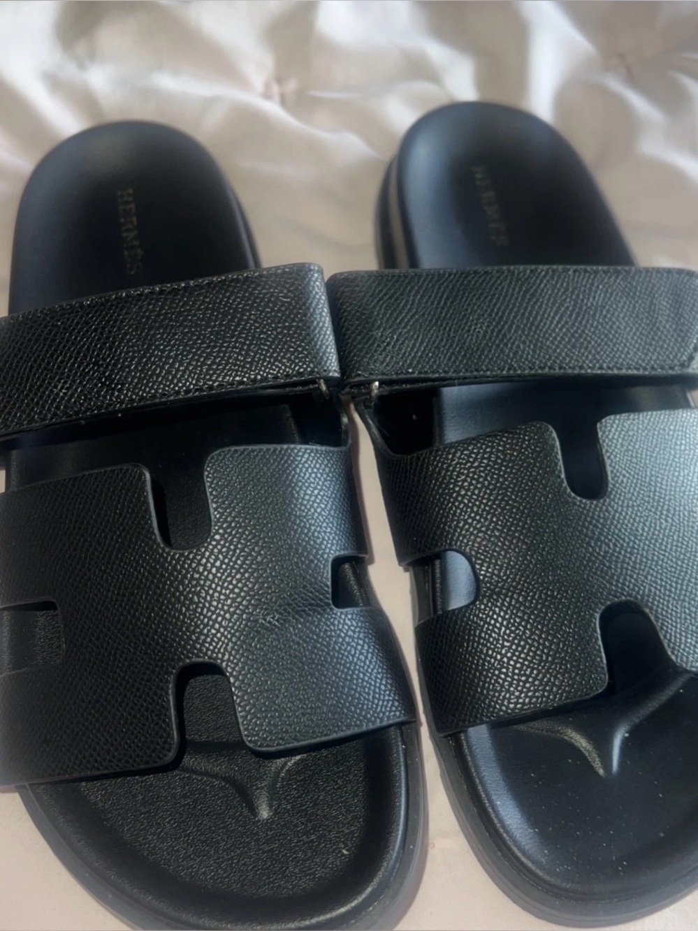 Black Women’s Slide Sandals with Textured Strap